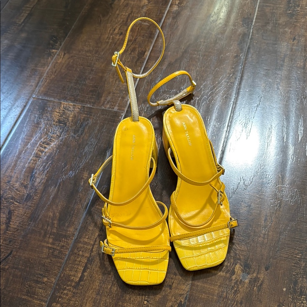 Ann Taylor Yellow Strappy Sandals with Square-Toe Design